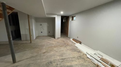 432 17th St, Babylon NY  11704-2629 exterior