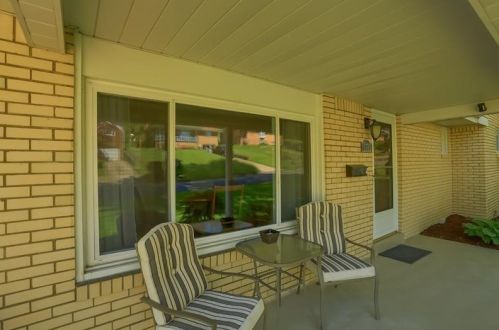 1713 Berkwood Dr, Pittsburgh, PA 15243-1513