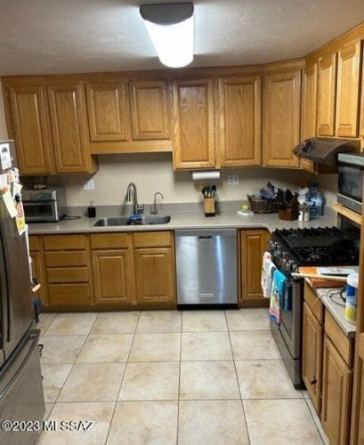 4813 Seneca St, Tucson AZ 85716-3205 exterior