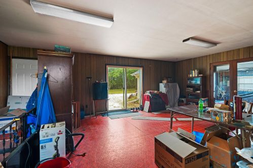 6202 Brunner Rd, Manitowoc WI 54220-9540 exterior