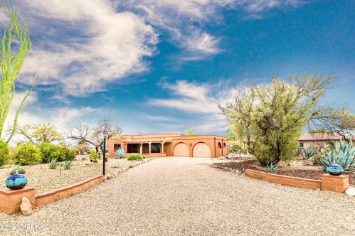 616 Fremont Cir, Green Valley, AZ 85614-1940
