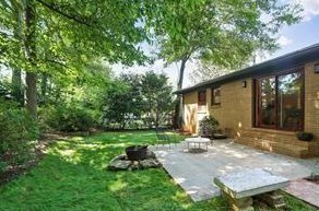 1995 Commodore Ln, Atlanta, GA 30341-1557