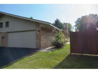 9705 Cimarron Trl, Hopkins MN  55305-3147 exterior