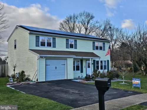 104 Armstrong Ln, Lancaster PA  17603-5972 exterior