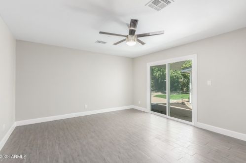 10838 38 St, Phoenix AZ 85018-5830 exterior