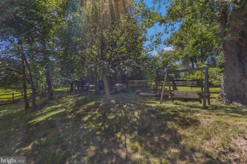 13824 Rippling Brk Dr, Silver Spring MD 20906-2302 exterior