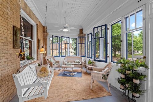 611 Walnut St, Horicon WI 53032-1234 exterior