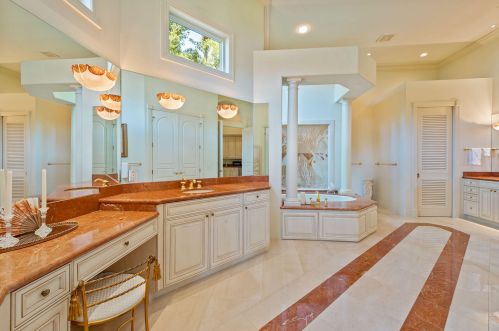 4188 Brynwood Dr, Naples FL 34119-8413 exterior