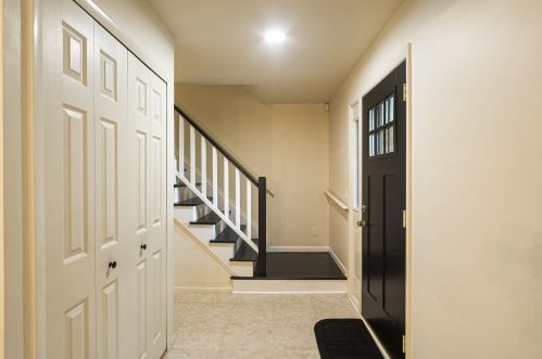 1136 Brewster Rd, Rochester MI 48309-1433 exterior