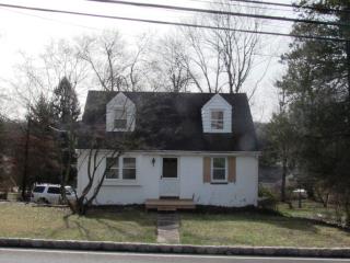 104 Reinman Rd, Warren NJ  07059-5752 exterior