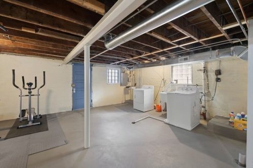 5250 Fletcher St, Chicago IL 60634-4006 exterior