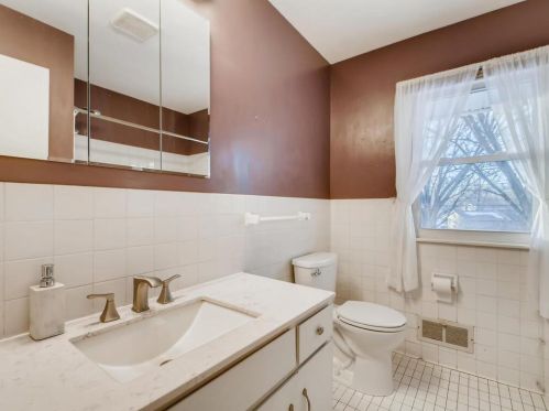 2953 Howard St, Saint Paul MN 55109-1429 exterior