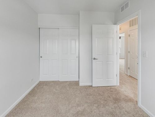 1924 Lotus Ave, Chicago IL 60639-1435 exterior