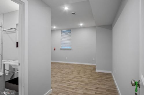 1945 Marshall St, Philadelphia PA 19122-1405 exterior