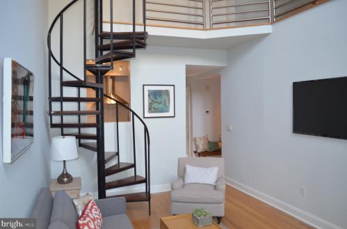 1308 Belmont St, Washington, DC 20009-4802