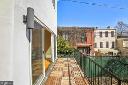 3308 Reservoir Rd, Washington DC  20007-2311 exterior