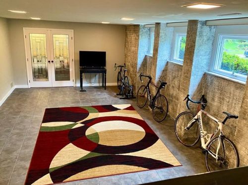 2315 Marbury Rd, Pittsburgh PA 15221-3672 exterior