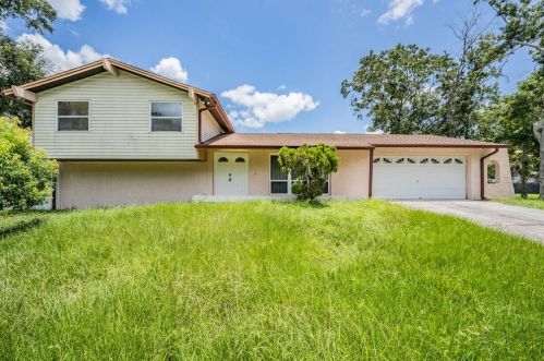 4319 Autumn Leaves Dr, Tampa FL  33624-1179 exterior