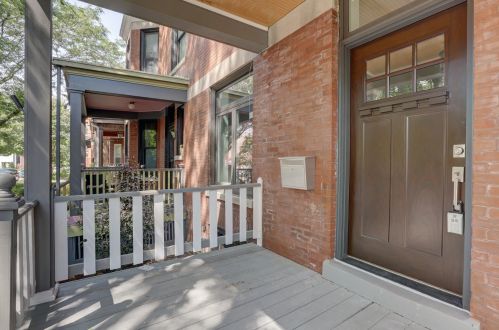 1934 Newport Ave, Chicago IL  60657-1026 exterior