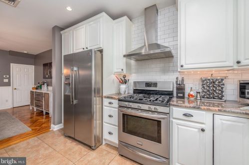 2947 Juniper St, Philadelphia PA 19148-4950 exterior