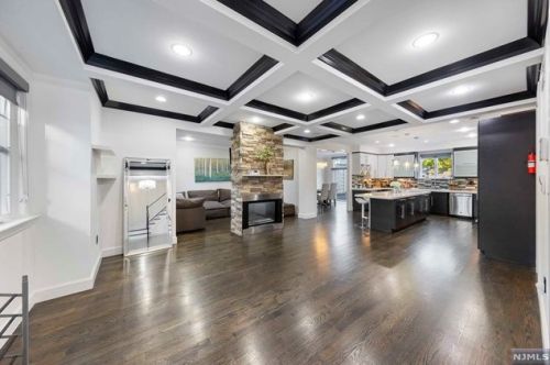 270 Passaic Ave, Nutley NJ  07110-2745 exterior