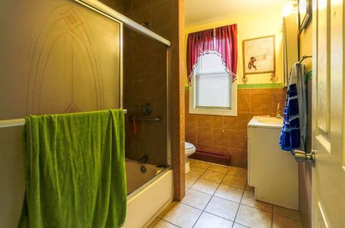 417 Charles St, Providence RI 02904-1307 exterior