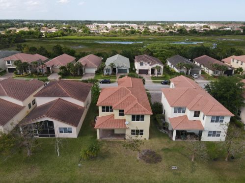 2213 Newport Is Blvd, Fort Pierce FL 34953-4378 exterior