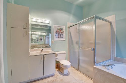 9783 Harbour Lk Cir, Boynton Beach FL 33437-3815 exterior