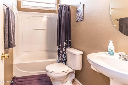 4310 Jasper Dr, Gilbert AZ 85296-7352 exterior