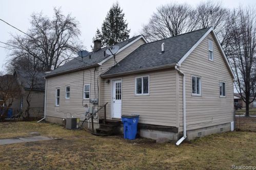 24505 Fordson Hwy, Dearborn Heights MI  48127-1333 exterior