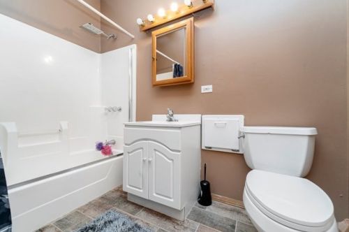 5309 30 Pl, Chicago IL 60616-2652 exterior