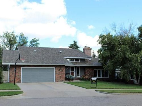 1117 Highland Acres Rd, Bismarck, ND 58501-2436