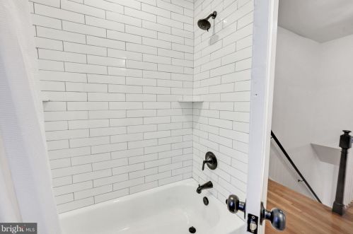 504 Glendale Ave, Alexandria VA 22301-1602 exterior