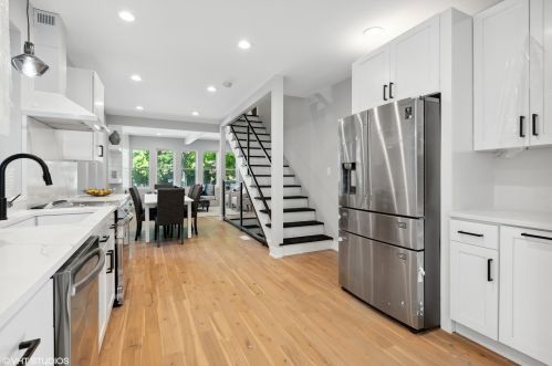 4647 Lawler Ave, Chicago IL  60638-2009 exterior