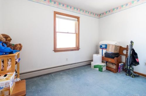 21 Susan Cir, Enfield CT 06082-5767 exterior