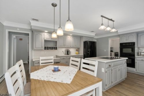 75 Hidden Glen Dr, Sparta NJ  07871-3843 exterior