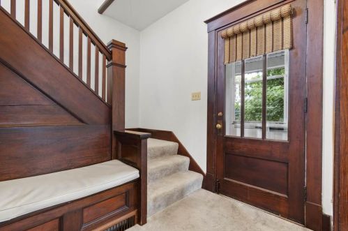 1330 11th St, Manitowoc, WI 54220-5712