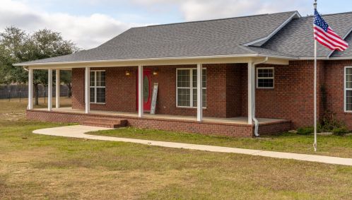 4805 Douglas Dr, Milton, FL 32583-9321