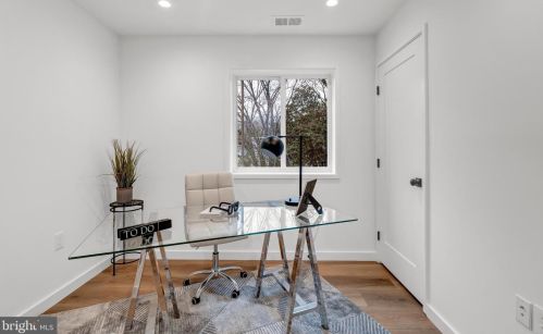 5112 Southern Ave, Washington DC 20019-5848 exterior