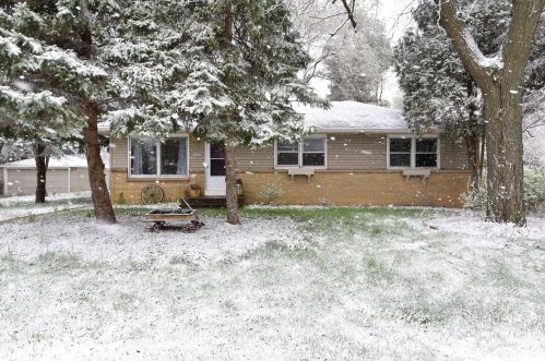 10407 Beloit Rd, Milwaukee, WI 53228-1219