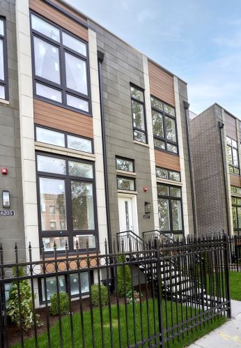 6227 Ellis Ave, Chicago IL 60653-3615 exterior