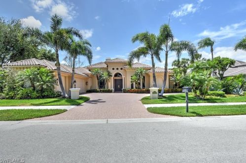 2987 Mona Lisa Blvd, Naples, FL 34119-7733