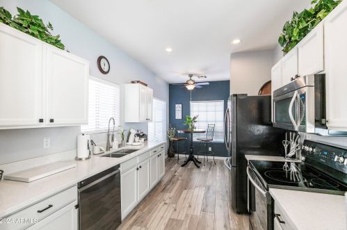 2591 Indian Wl Pl, Chandler AZ 85249-4168 exterior