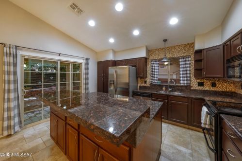 2622 Camino De La Caterva, Tucson AZ  85742-9262 exterior