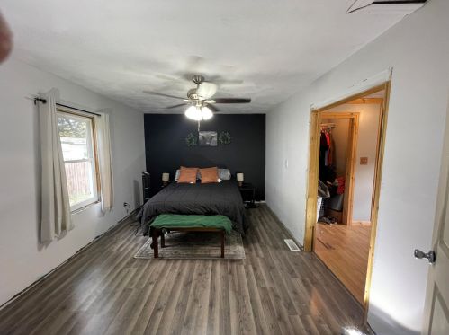 5460 Cir Dr, Meskegon MI 49445-2711 exterior