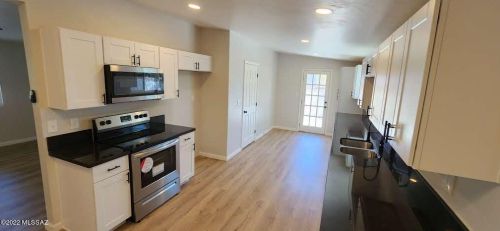 6720 Montecito Dr, Tucson, AZ 85710-4716