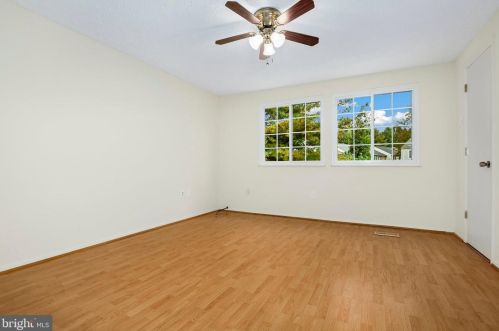 7813 Havenside Ter, Rockville MD 20855-2261 exterior