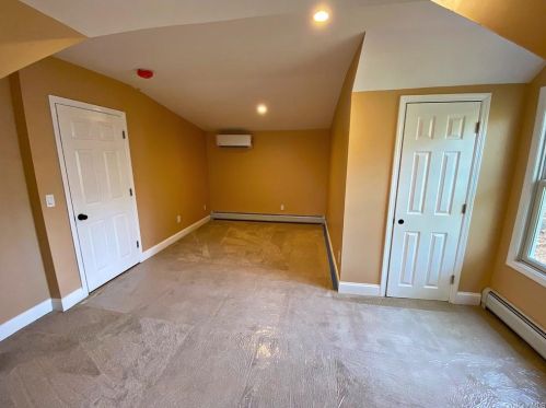 16 Daria Dr, Poughkeepsie NY 12603-5430 exterior