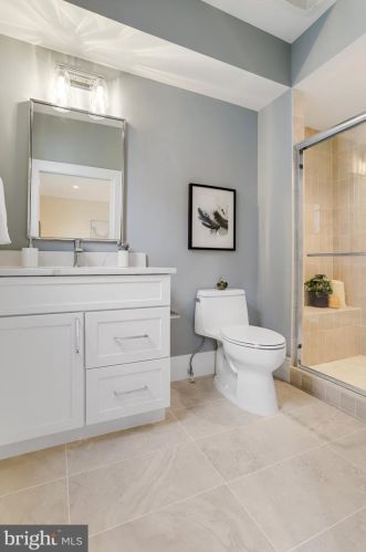 4700 25th St, Arlington VA  22207-3519 exterior