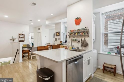 5220 Larchwood Ave, Philadelphia PA 19143-1522 exterior